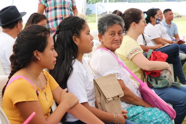 Integrantes y representantes de las 23 organizaciones de mujeres