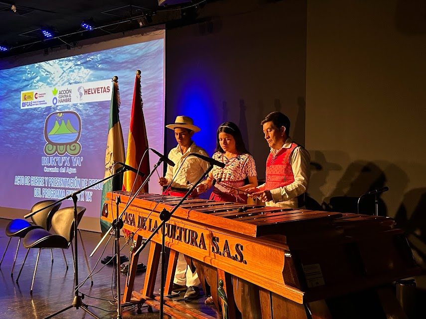 Marimba “Casa de la cultura San Andrés Semetabaj, Sololá”